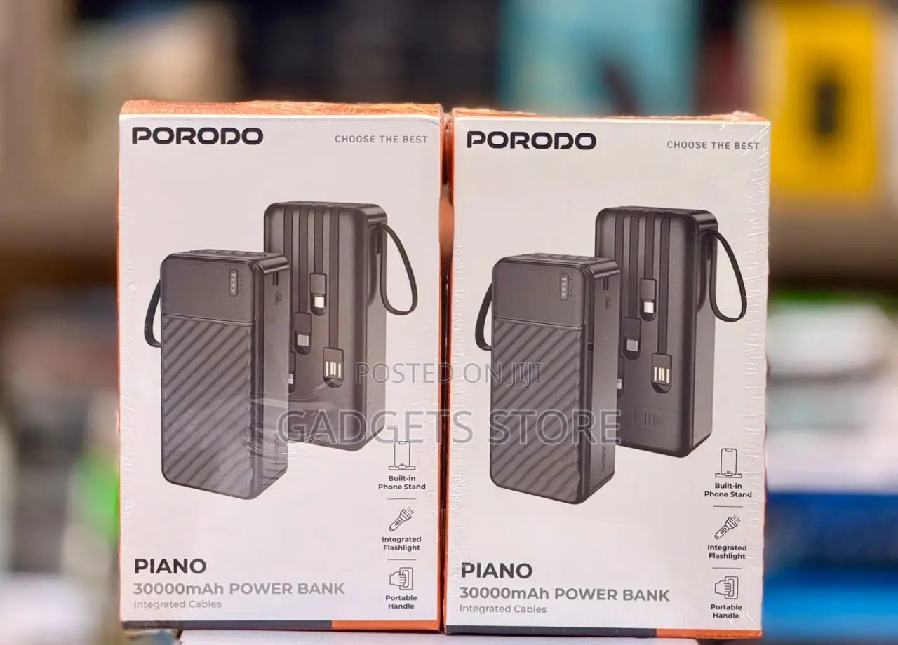 Porodo Piano 30000mAh Power Bank With Integrated Cables in Black.