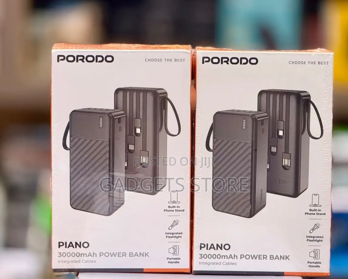 Porodo Piano 30000mAh Power Bank With Integrated Cables in Black.