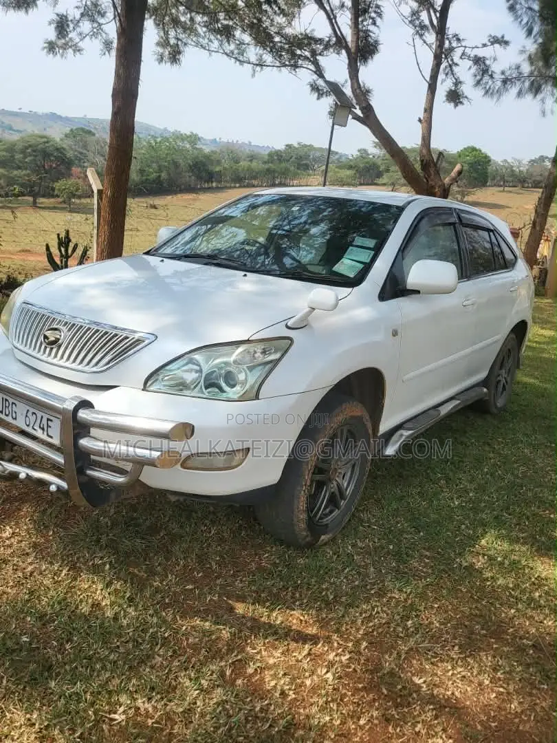 Toyota Harrier 2.4 4WD 2010 White