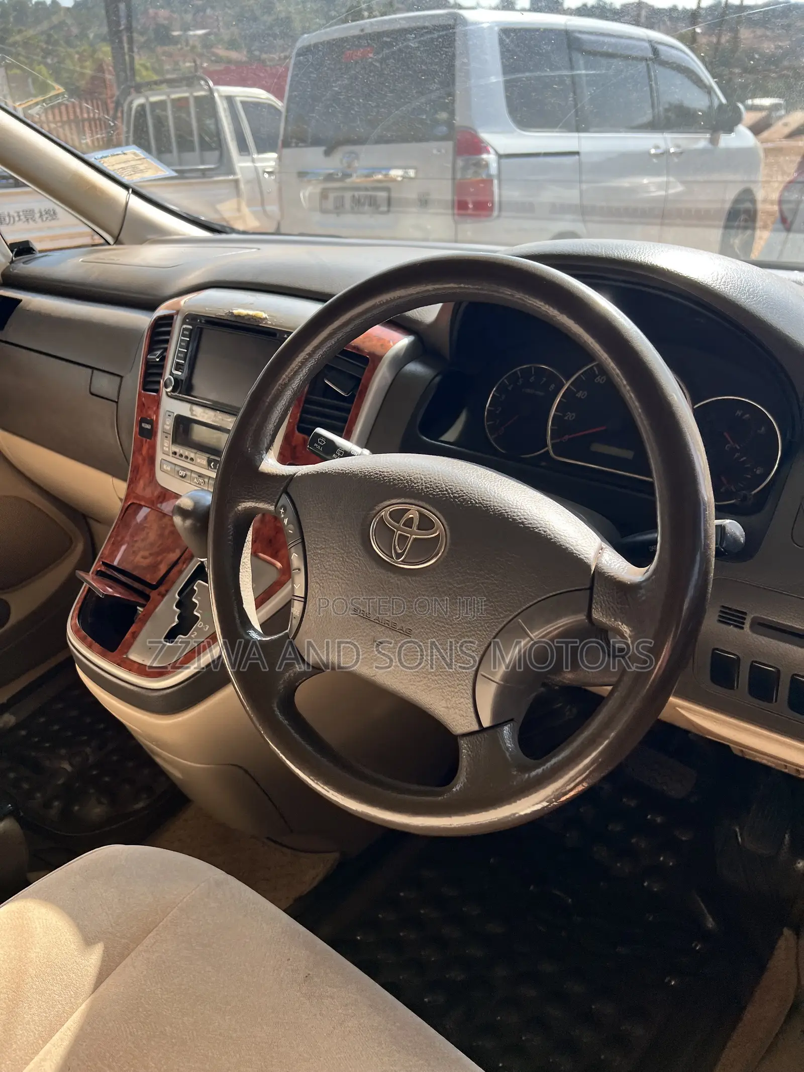 Toyota Alphard 2.4 Petrol AWD 2005 Black