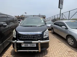 Toyota Noah 2010 Black
