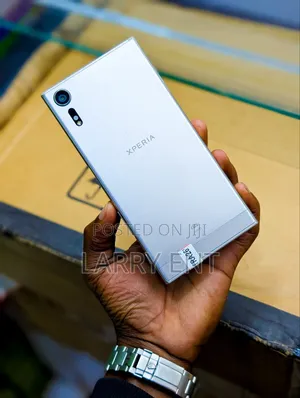 Sony Xperia XZs 32 GB Silver