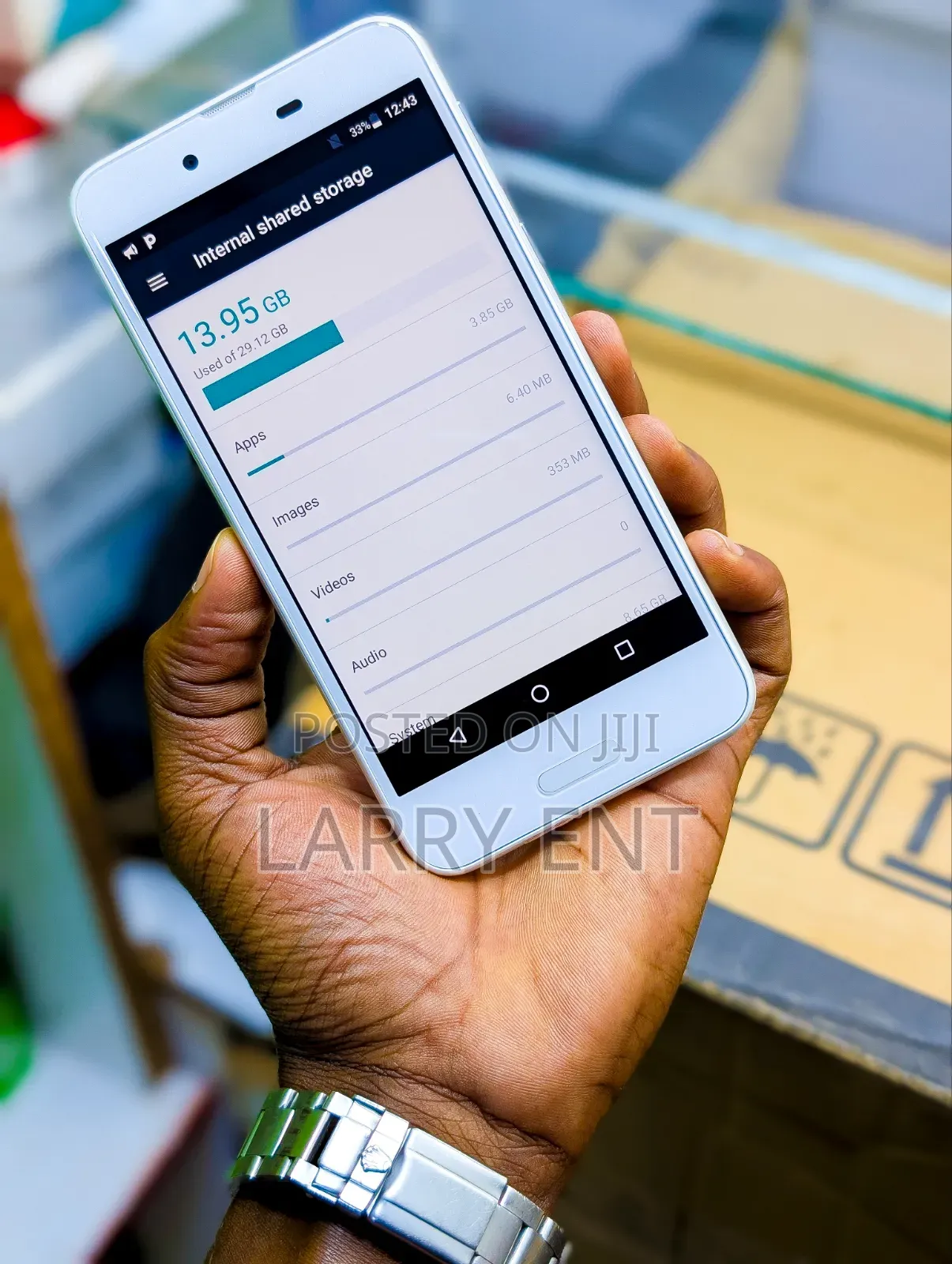 Sharp Aquos Sense SHV40 32 GB White