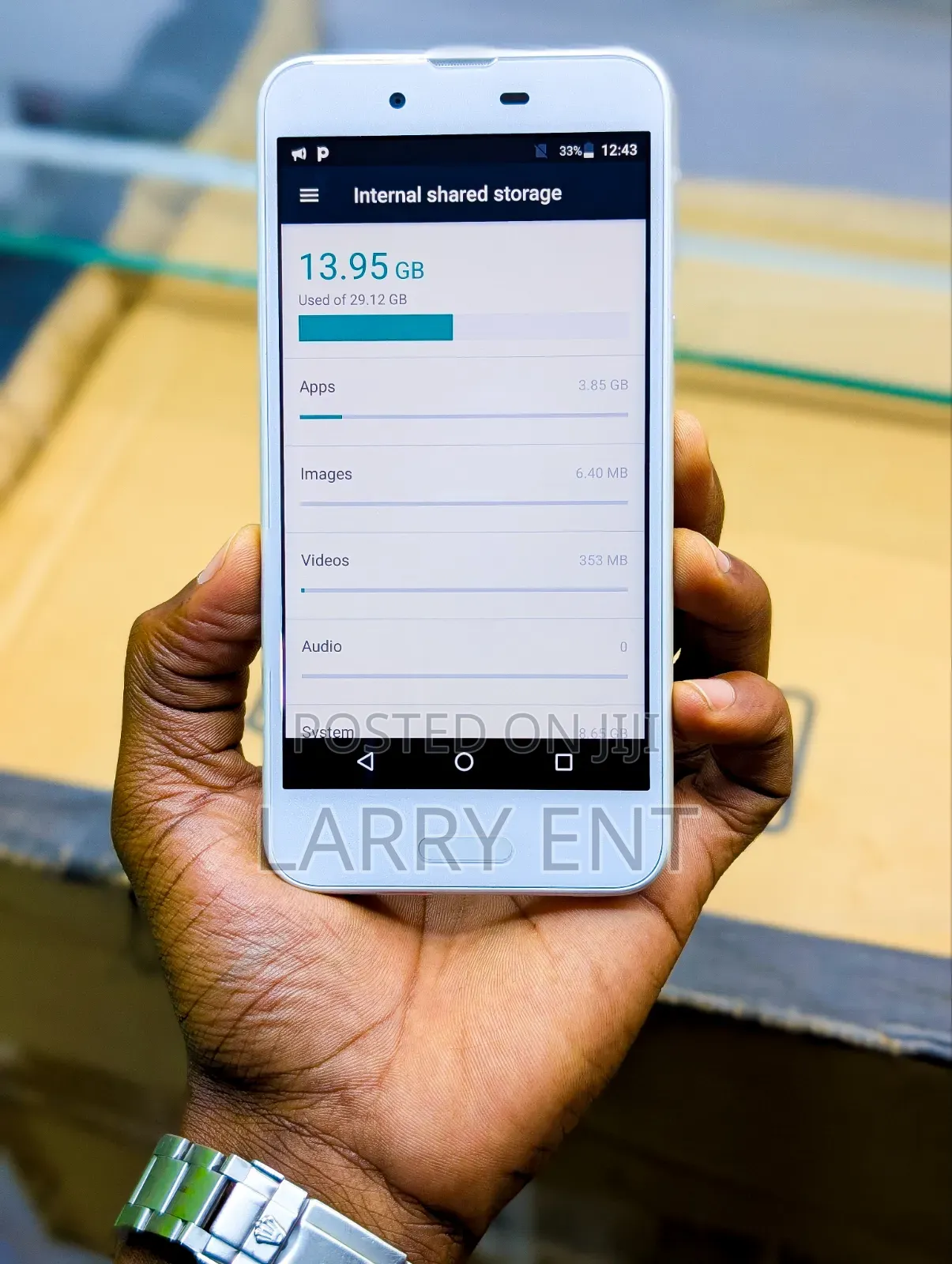 Sharp Aquos Sense SHV40 32 GB White