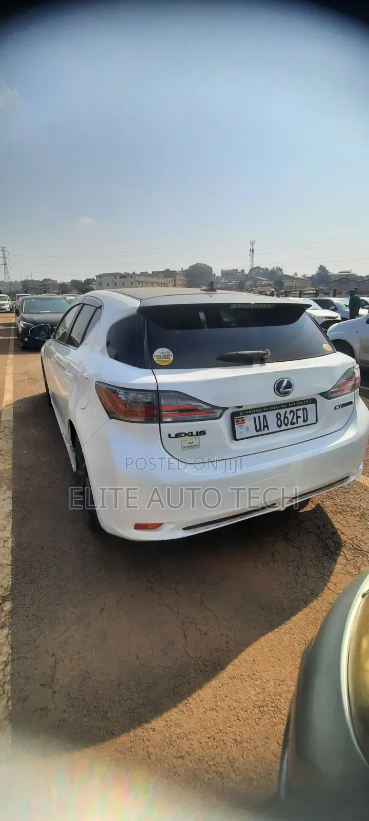 Lexus CT Premium FWD 2012 White