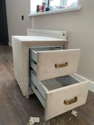 Drawers/Dressed Bedside Drawers in Any Colour or Material 600,000/-