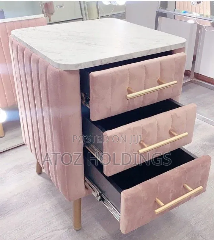 Drawers/Dressed Bedside Drawers in Any Colour or Material 600,000/-