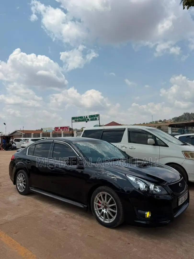 Subaru Legacy 2.0D Estate 2012 Black