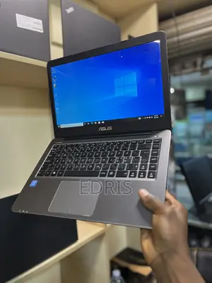 Laptop Asus E403SA 4GB Intel Celeron SSD 128GB