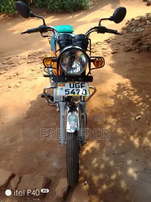 New Bajaj Boxer 100 2025 Red