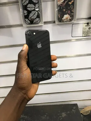 Apple iPhone 8 64 GB Black