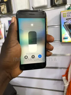 Apple iPhone 8 64 GB Black