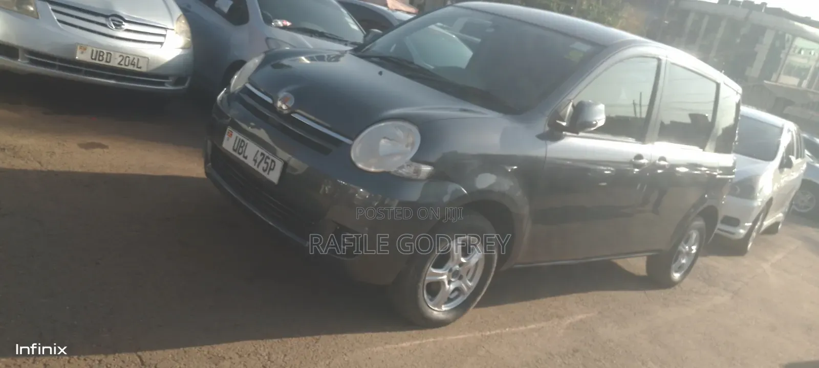 Toyota Sienta 2009 Gray