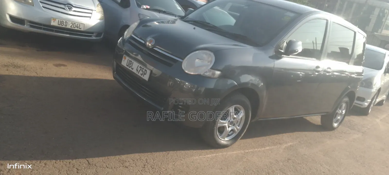 Toyota Sienta 2009 Gray