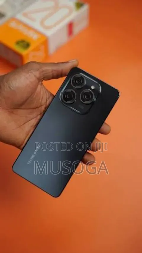 New Tecno Spark 20 128 GB Black