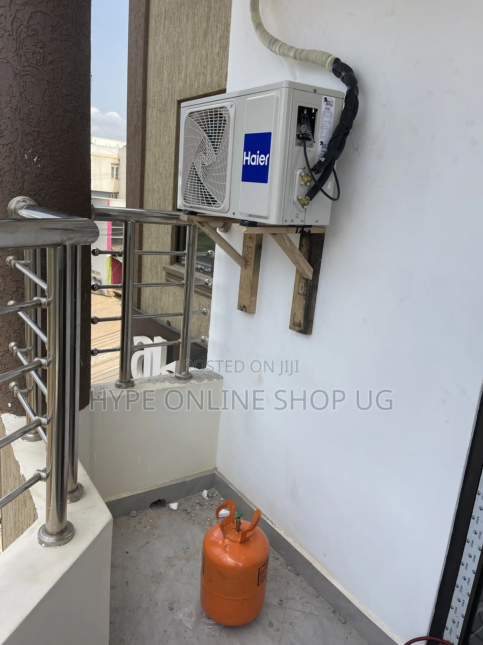 AC Gas Refilling and Other Service Technician With Good Experience