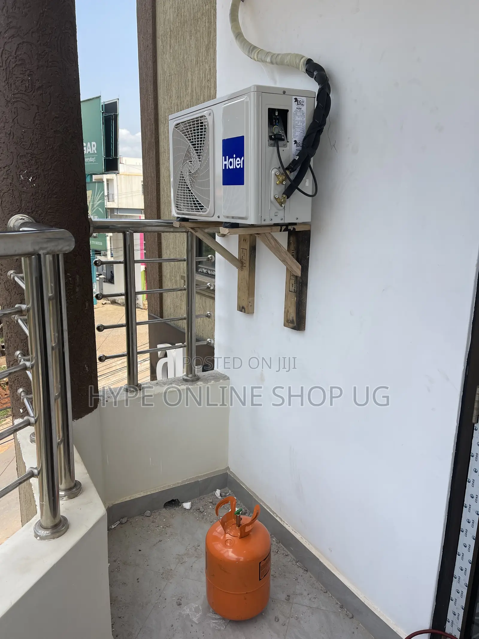 AC Gas Refilling and Other Service Technician With Good Experience