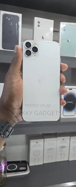 Apple iPhone 11 Pro Max 64 GB White