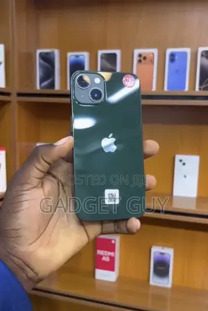 Apple iPhone 13 128 GB Green