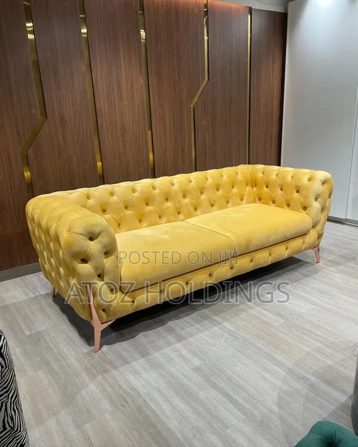 Sofas/Manhattan Chesterfield Sofas 3 Seaters 1,050,000/- Any Colour