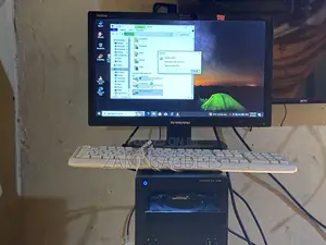 Desktop Computer Dell OptiPlex 390 6GB Intel Pentium HDD 500GB