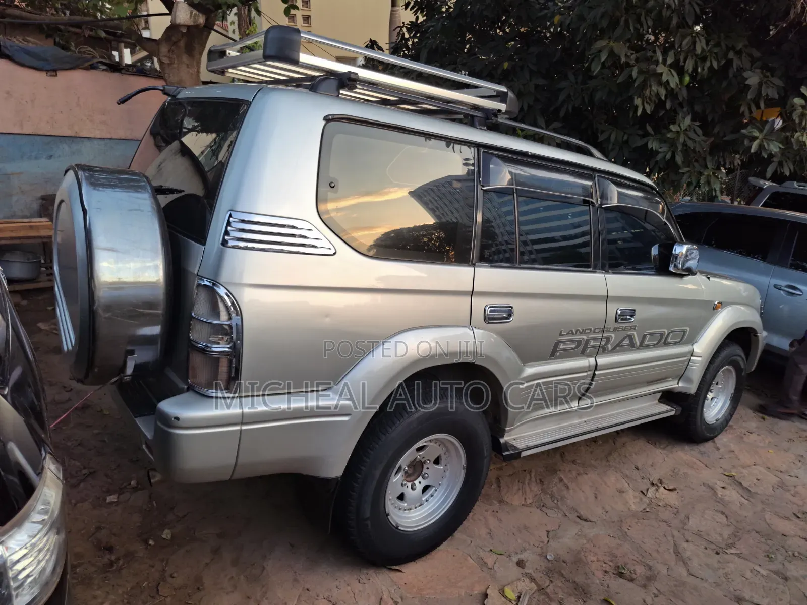 Toyota Land Cruiser 2005 Gray