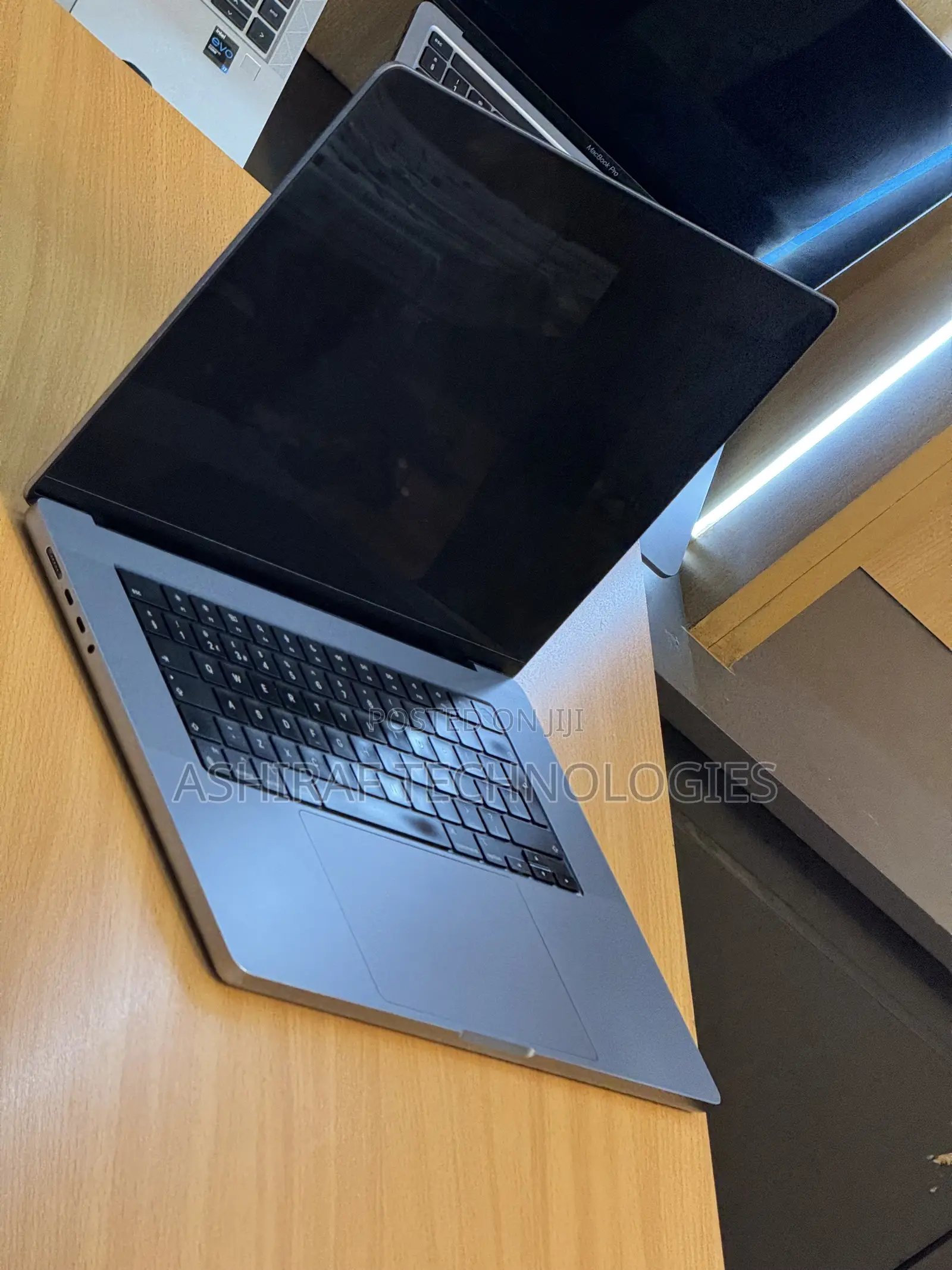 Laptop Apple MacBook Pro 2021 M1 Max 64GB Apple M1 Max SSD 512GB