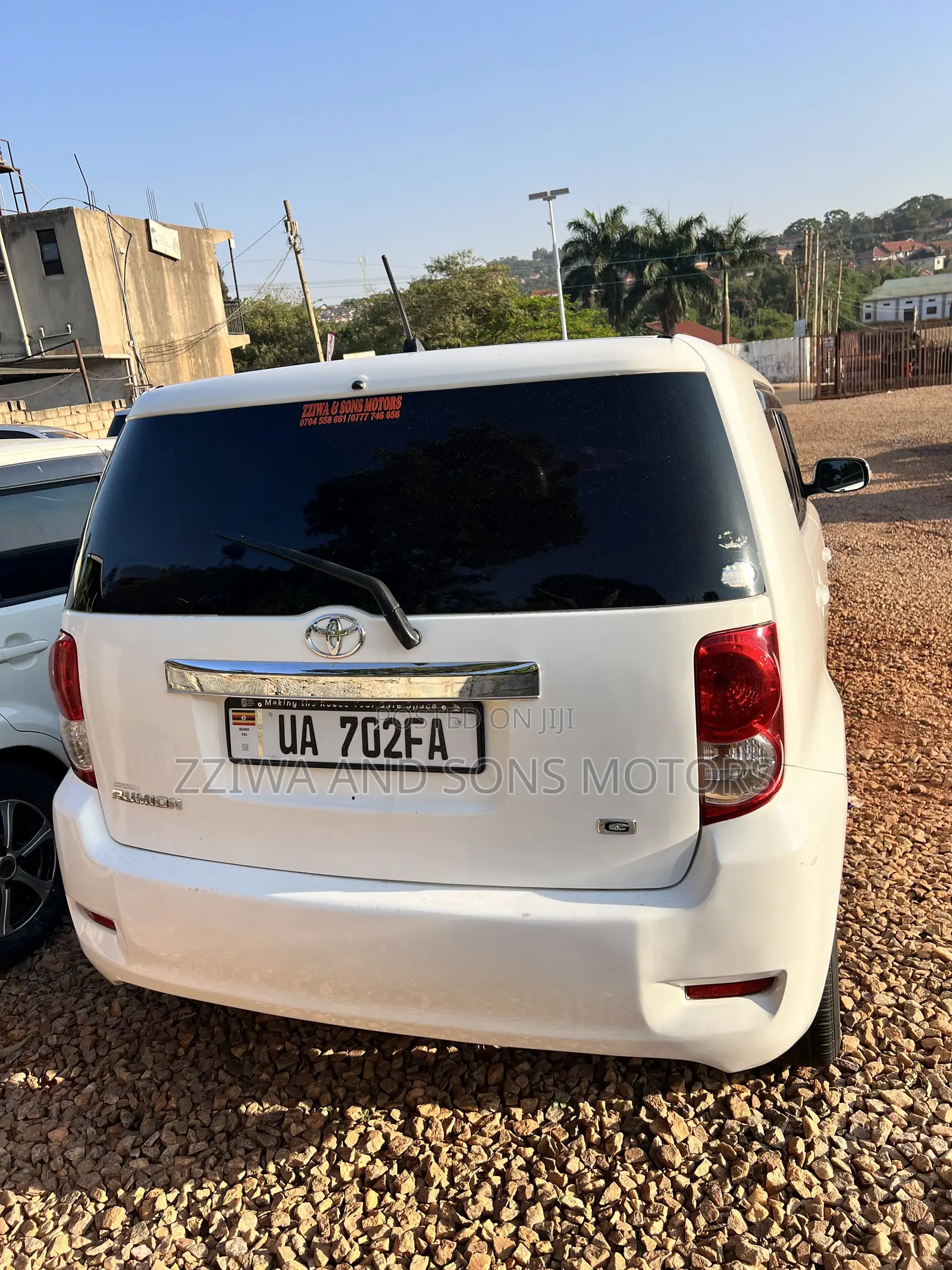 Toyota Corolla Rumion Hatchback 1.8 AWD 2015 White