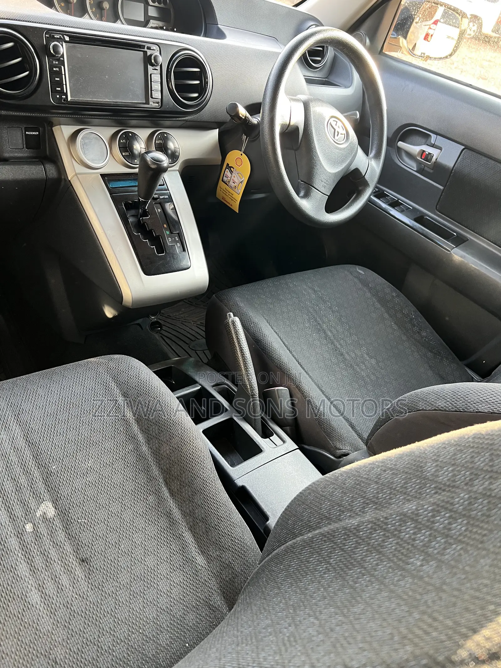 Toyota Corolla Rumion Hatchback 1.8 AWD 2015 White