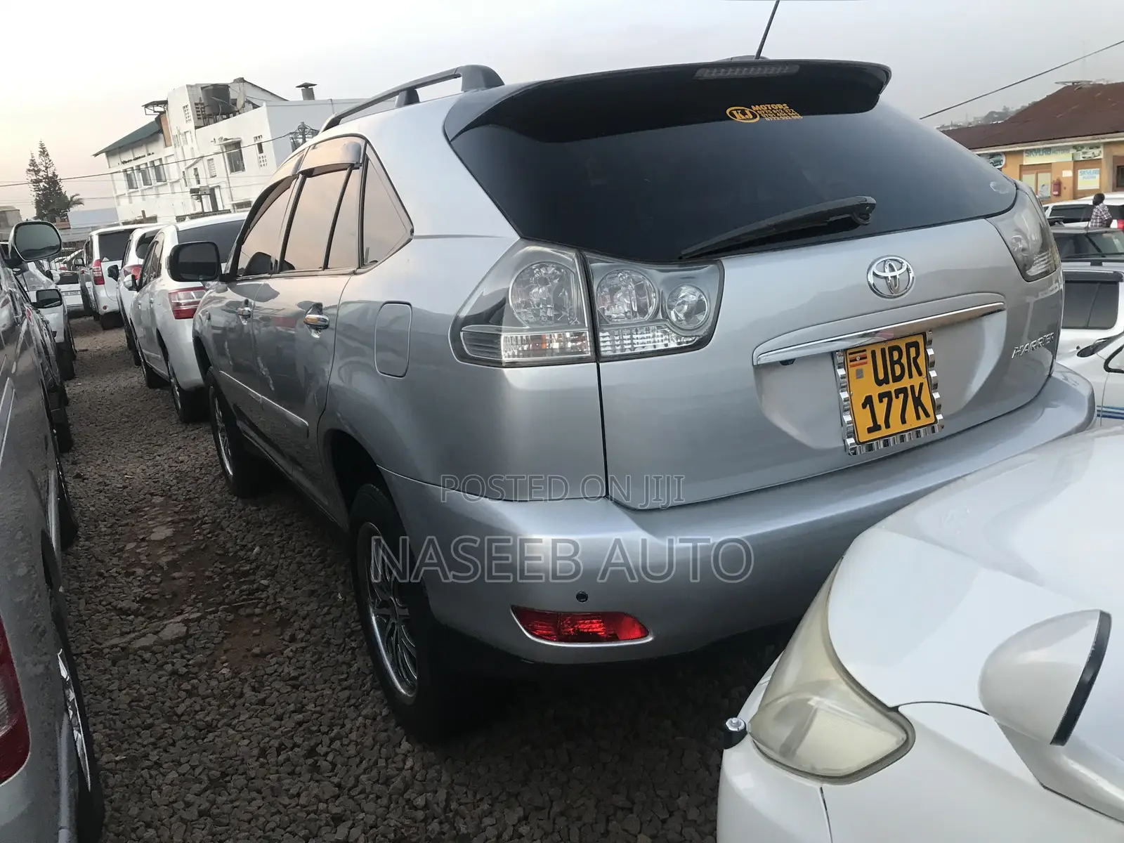 Toyota Harrier 2011 Silver