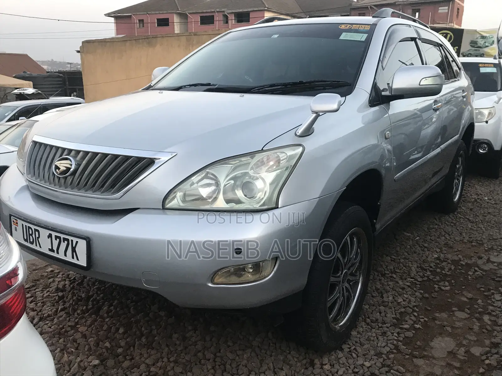 Toyota Harrier 2011 Silver