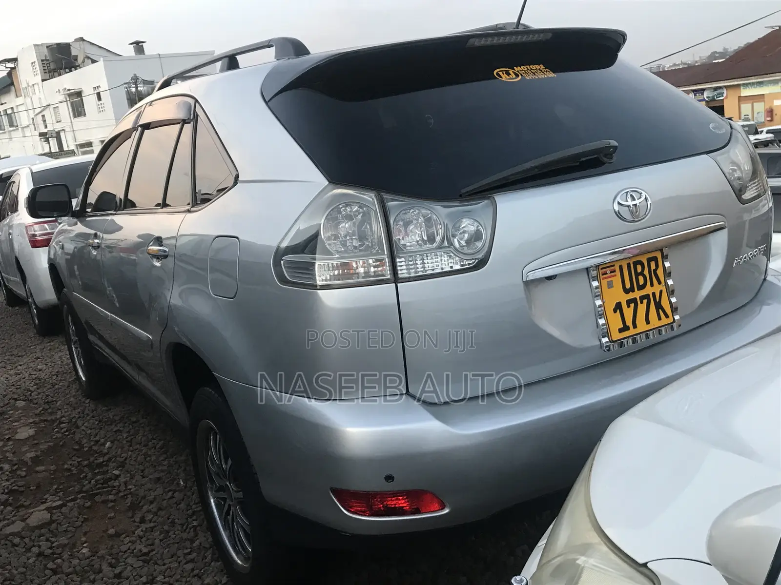 Toyota Harrier 2011 Silver