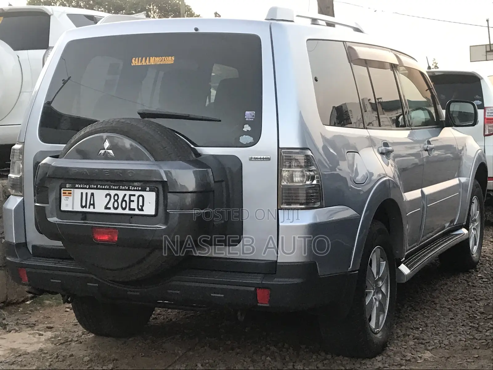 Mitsubishi Pajero 2009 Silver