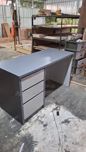 Morden Classic Office Desk