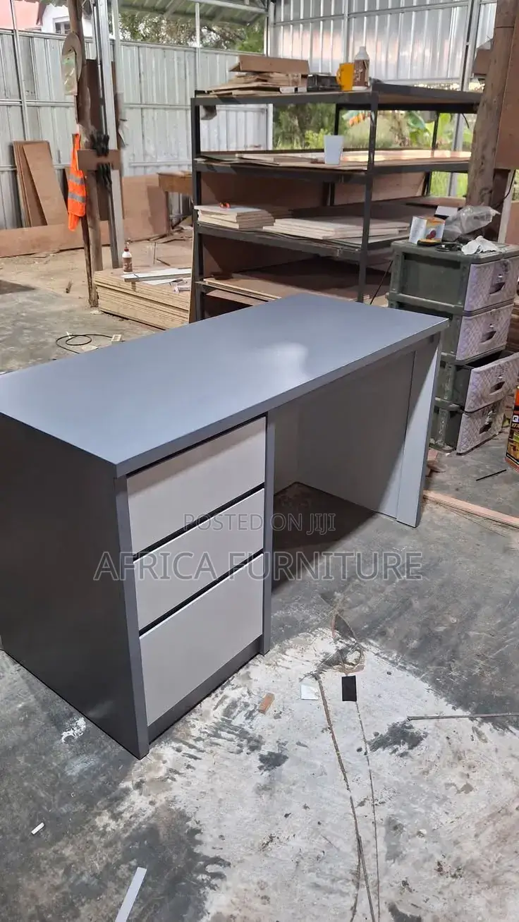 Morden Classic Office Desk