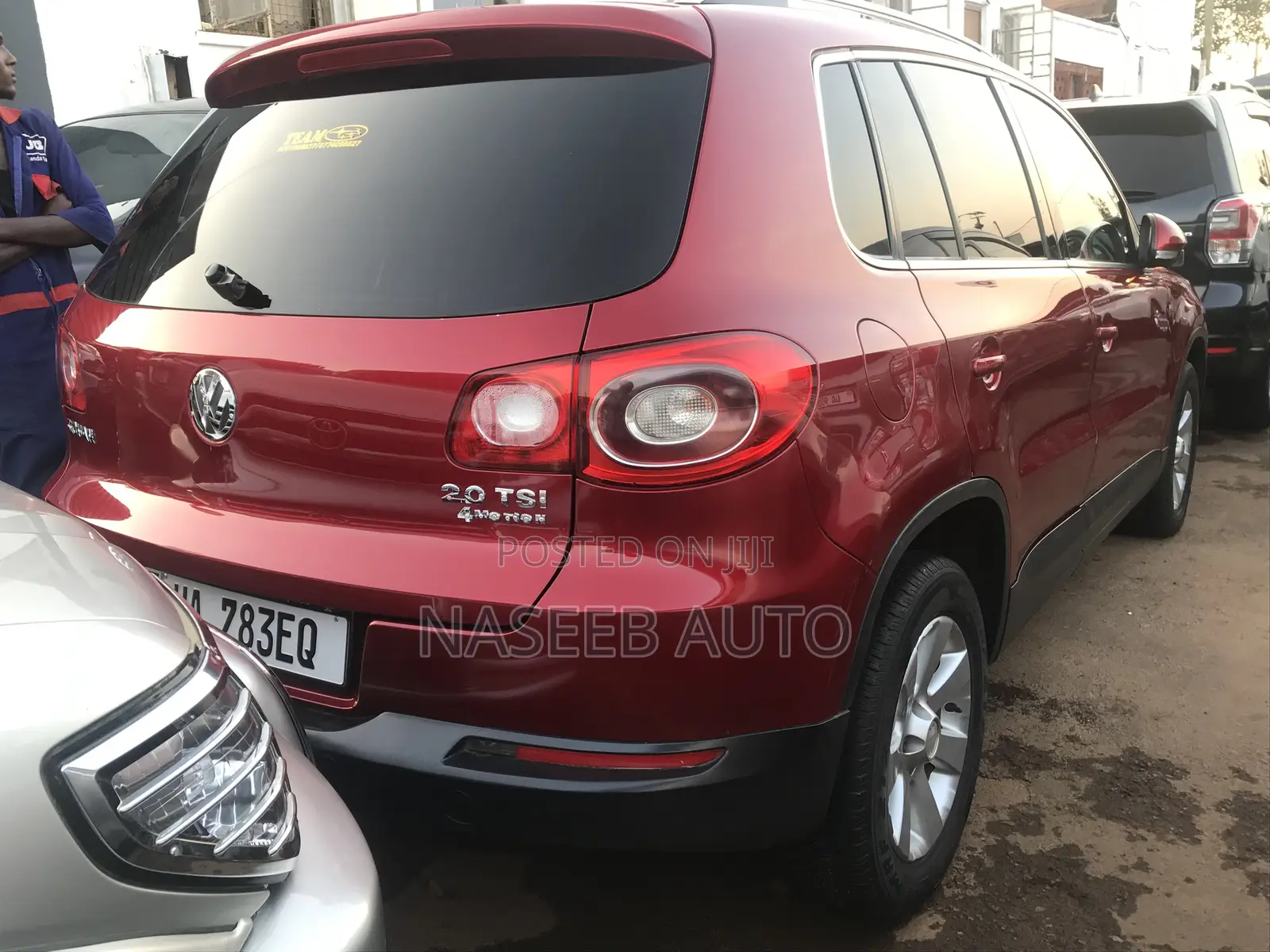 Volkswagen Tiguan 2012 Maroon