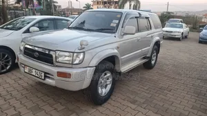 Toyota Hilux Surf 2002 White