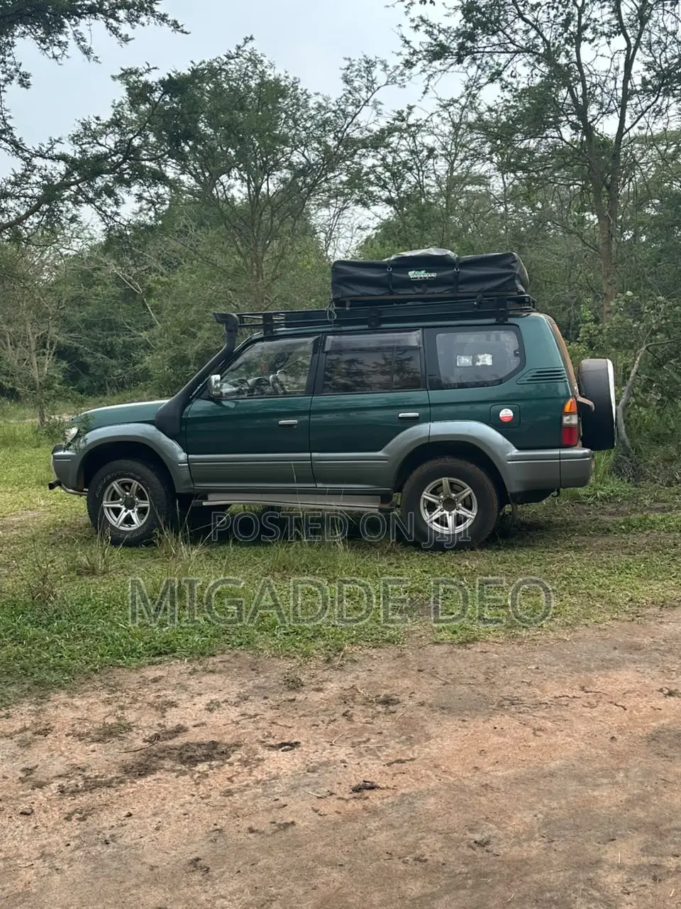 Toyota Land Cruiser Prado 2000 Green