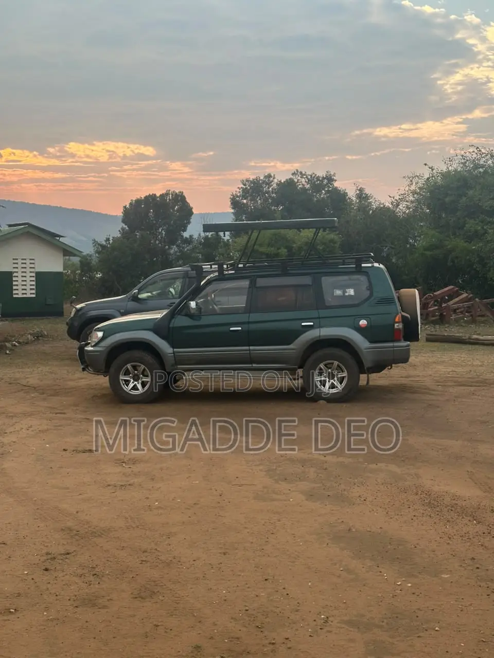 Toyota Land Cruiser Prado 2000 Green