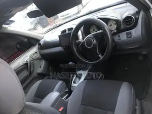 Toyota RAV4 Automatic 2003 Silver