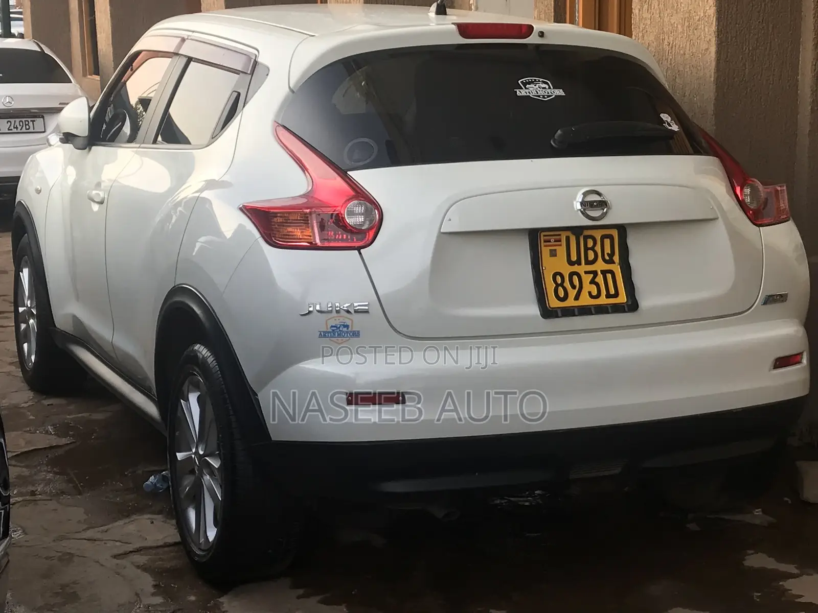 Nissan Juke 2011 White