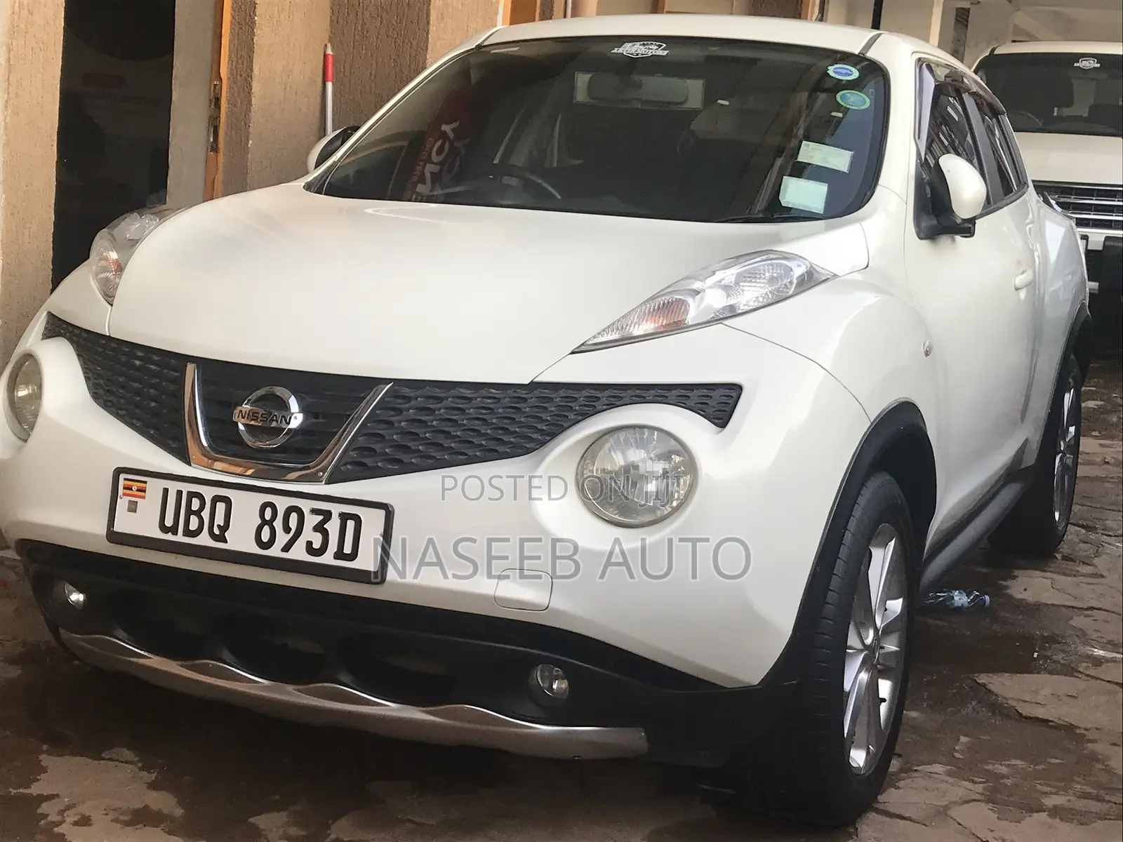 Nissan Juke 2011 White