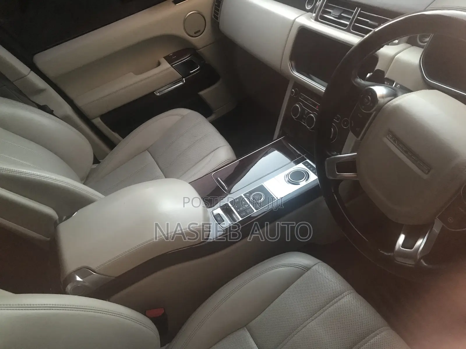 Land Rover Range Rover Vogue 2016 Red