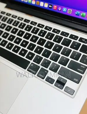 Laptop Apple MacBook Pro 2015 8GB Intel Core i5 SSD 512GB