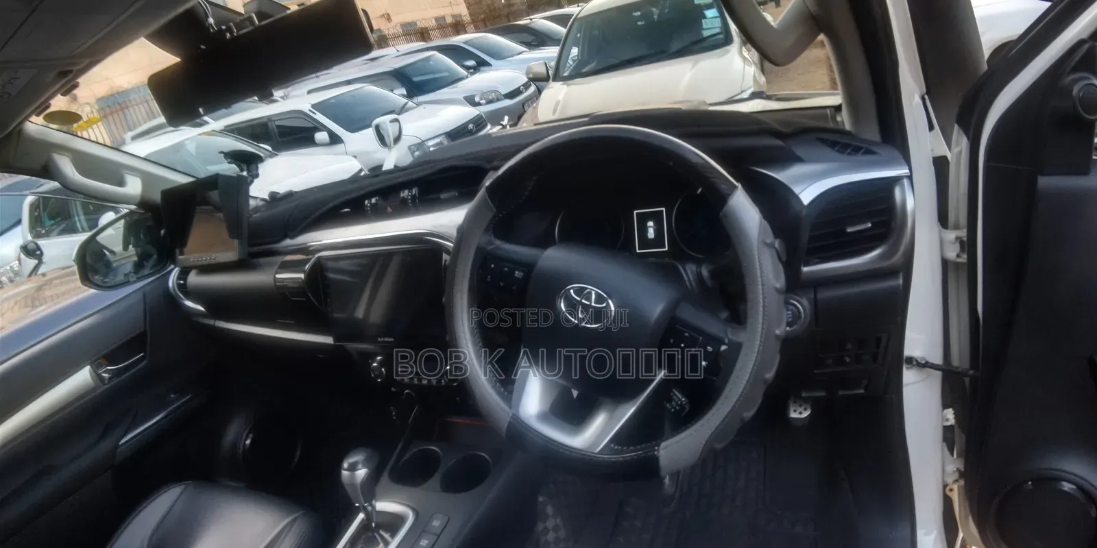 Toyota Hilux 2018 White