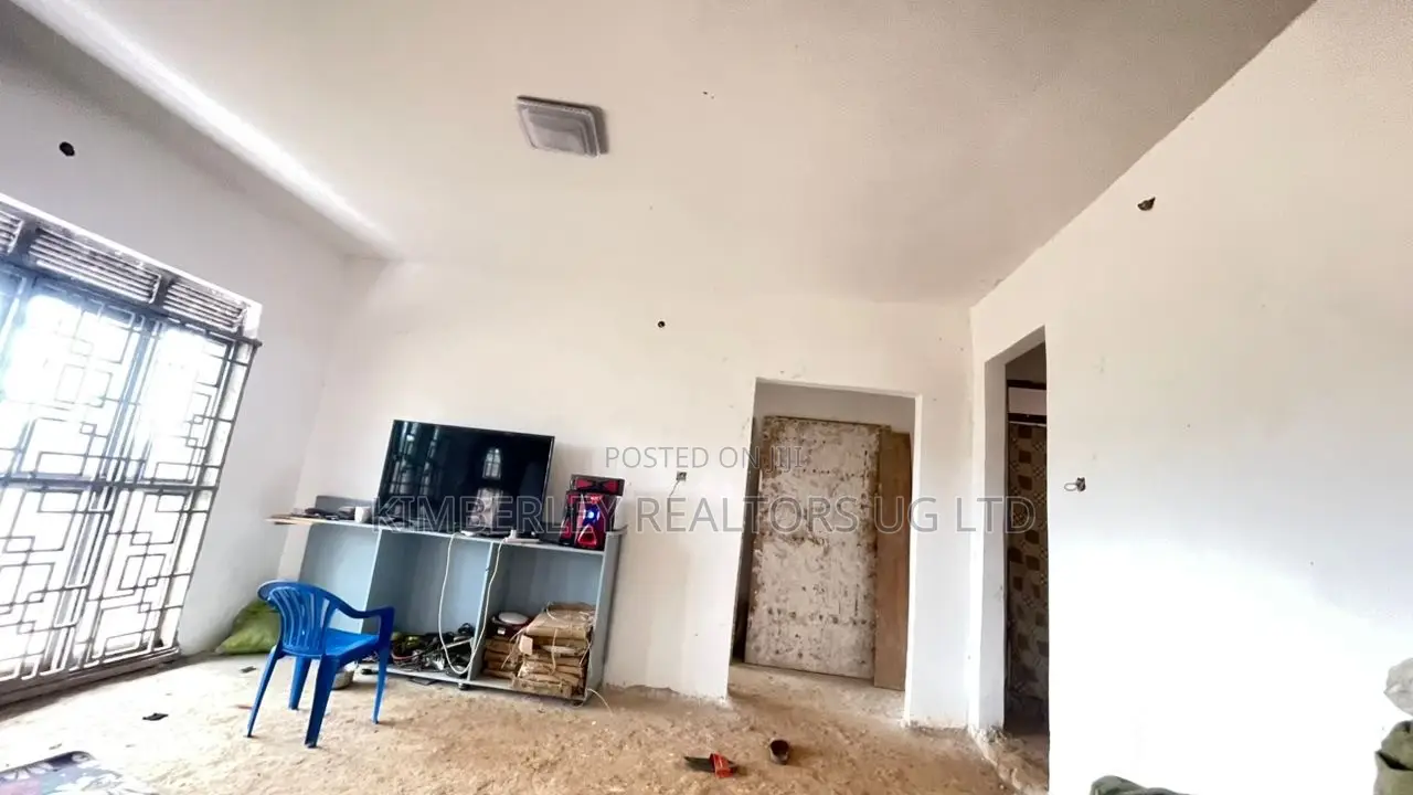 3bdrm House in Division A for sale
