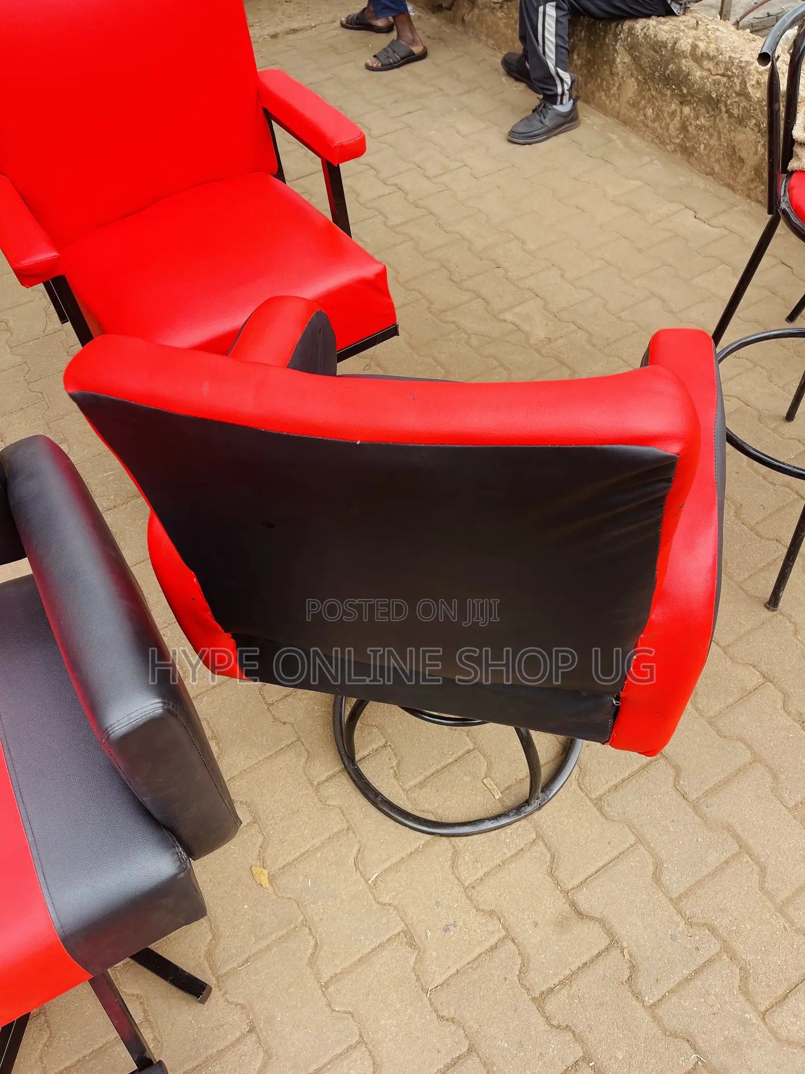 Pure Strong Black Red, Barber Salon Chair