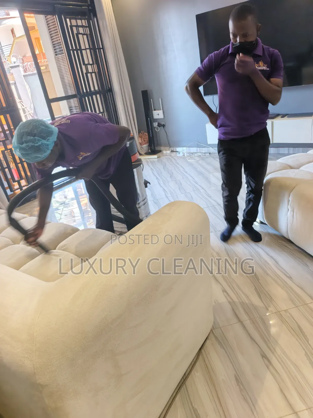Sofa Sets Cleaning and Vacuuming in Kiira
