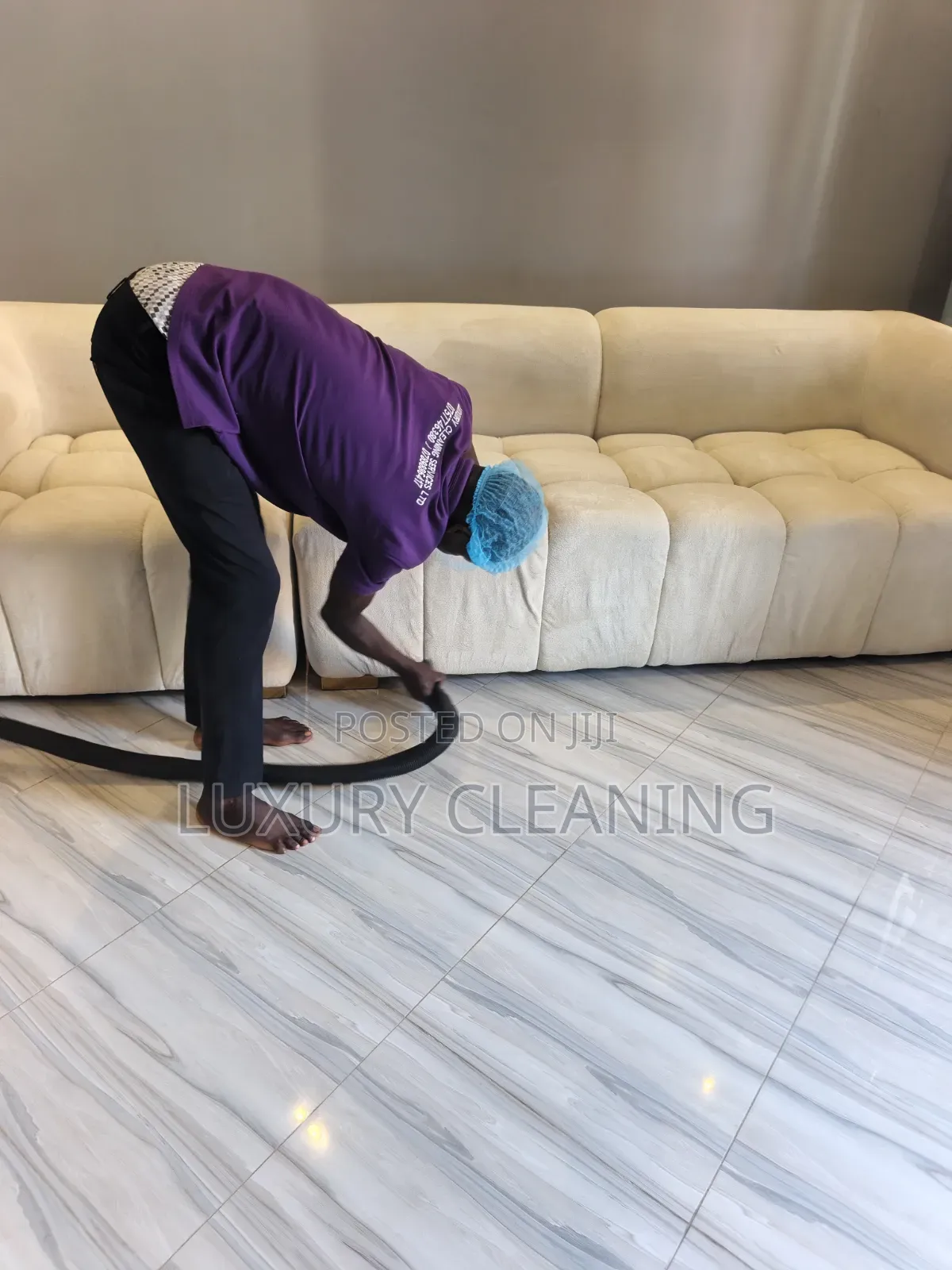 Sofa Sets Cleaning and Vacuuming in Kiira