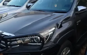Toyota Hilux 2018 Gray